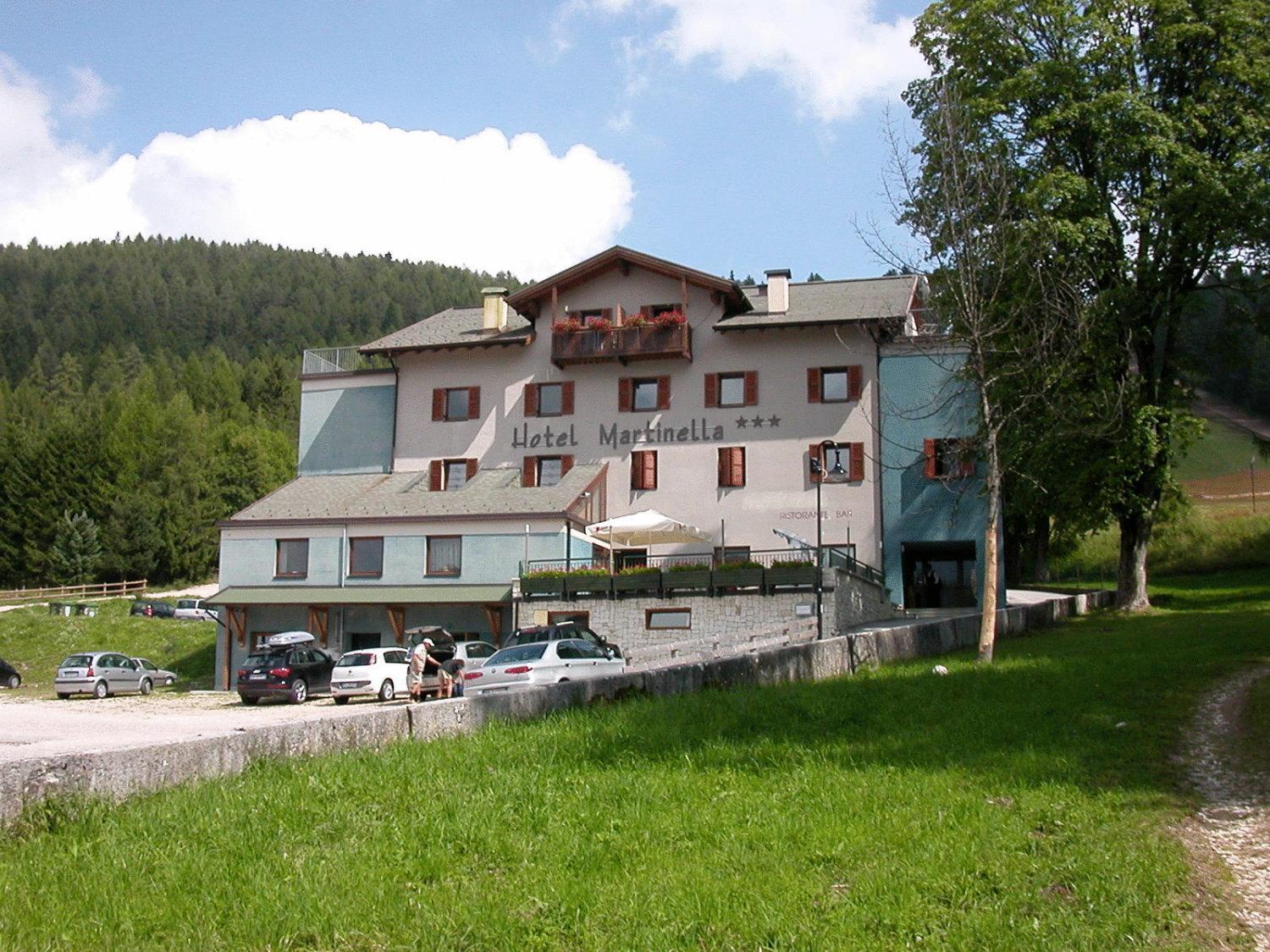 Hotel Martinella Folgaria Exterior photo